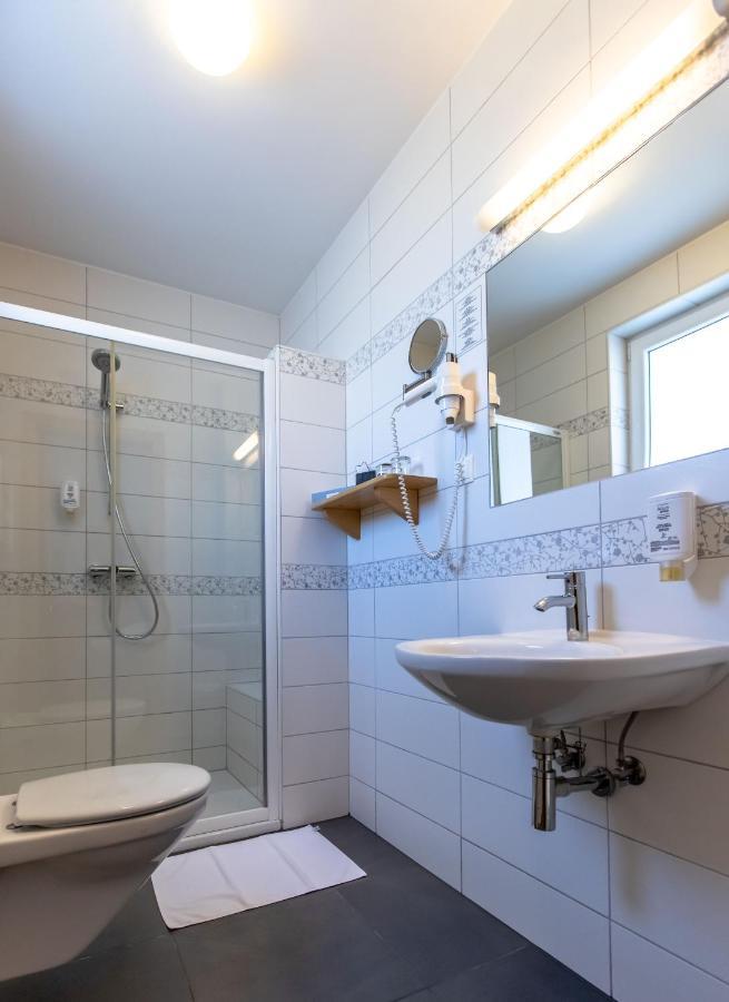 Bau 4*